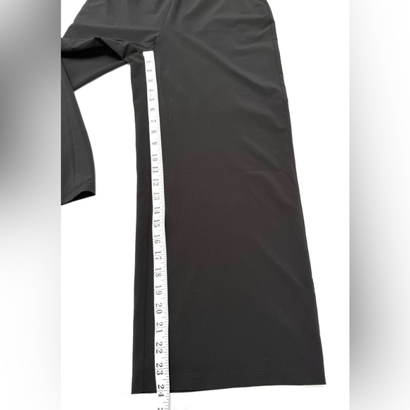 NWT Banana Republic Classic Black
V-Neck Sleeveless Cropped Jumpsuit XS - Picture 7 of 16